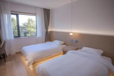 Mogan Yinxiang Hotel (Yucun Guangchang), listing photograph 3 of 3