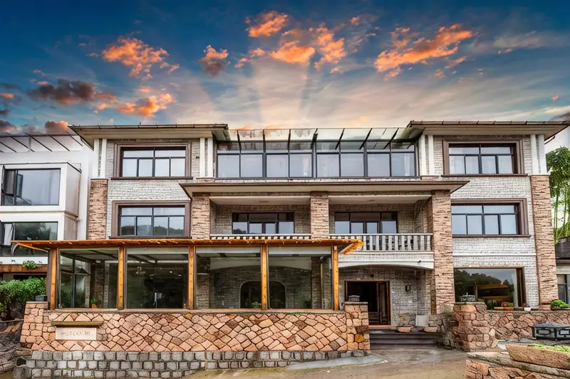 Floral Hotel Yue'er Xiaozhu Villa, listing photograph 1 of 3