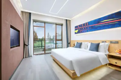 Moganshan Azeroth Vacation Apartment Huahua Daren (Laoling Tunnel), listing photograph 2 of 3