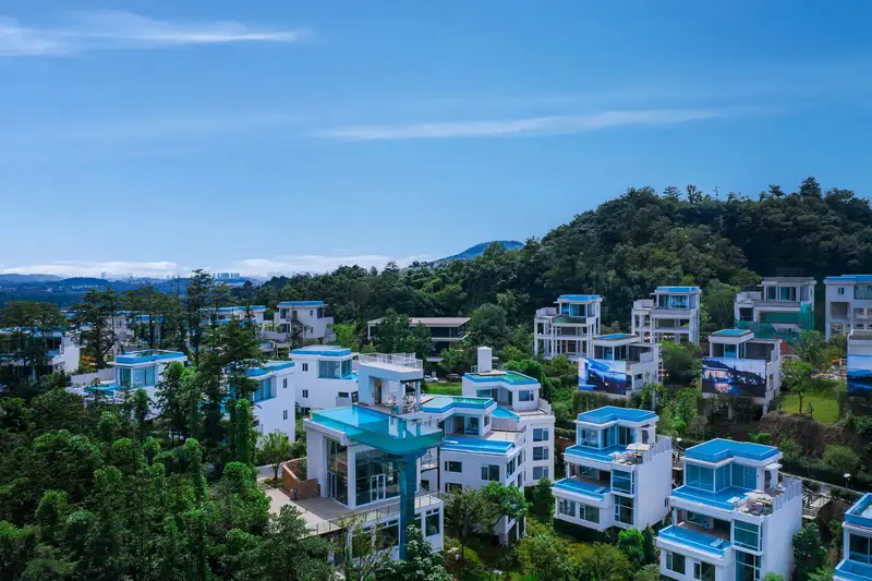 Moganshan High Mountain Forest Adventure Park · Xuan Yong Shilily Hotel, listing photograph 1 of 3