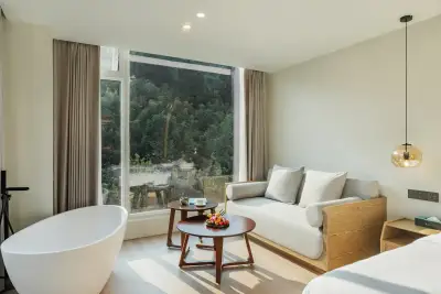Moganshan High Mountain Forest Adventure Park · Xuan Yong Shilily Hotel, listing photograph 2 of 3