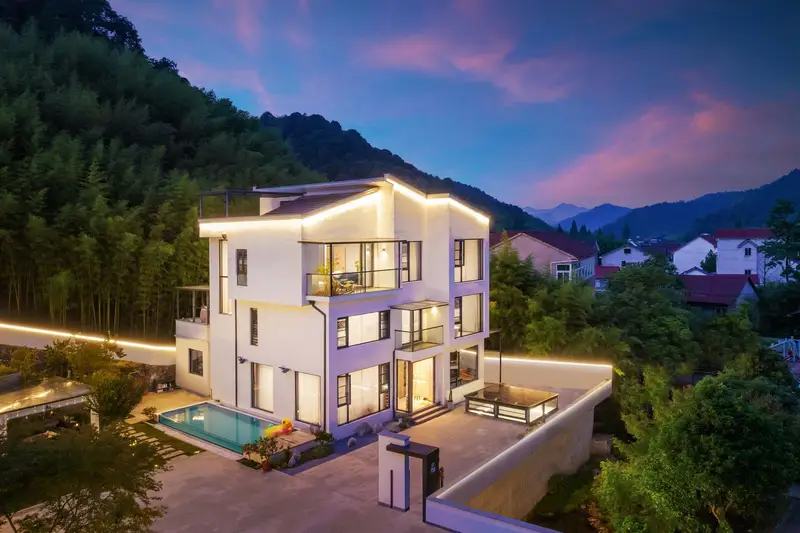 Moganshan Banshan Xiaozhu Villa Light Luxury Beauty Suite, listing photograph 1 of 3