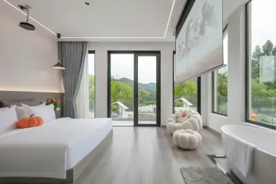 Gemini & TWINS · Hot Spring Wild Luxury Designer Manor (Moganshan Resort), listing photograph 2 of 3