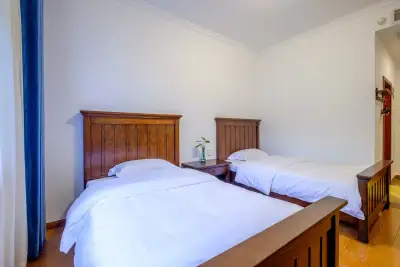 Deqing Mufeng Mountain Residence Homestay (Yucun Square), listing photograph 3 of 3