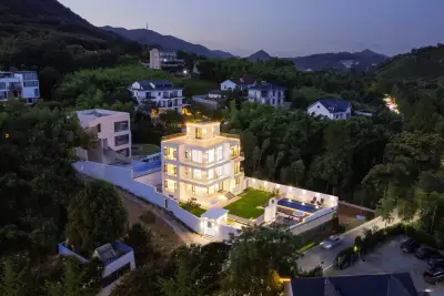 Youjing · Moganshan YOJO Designer Lakeside Garden Boutique Stay, listing photograph 2 of 3