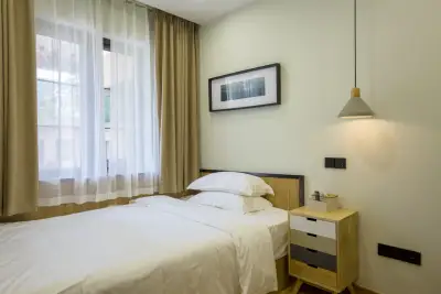 jifan house, listing photograph 2 of 3