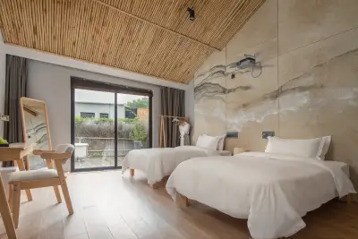 Moganshan Wenzhu Vacation Apartment (Miaoqian Village Scenic Area), listing photograph 2 of 3