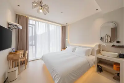 Senli Forest Leisure Vacation Homestay, listing photograph 2 of 3