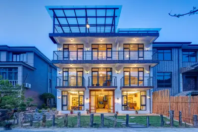 Manlv Times Boutique Hostel Mogan Mountain, listing photograph 2 of 3