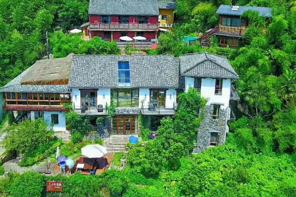 Moganshan Xiaomusen Hot Spring Holiday Home Stay, listing photograph 1 of 3