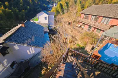Moganshan Xiaomusen Hot Spring Holiday Home Stay, listing photograph 3 of 3