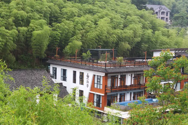 Fenghua Homestay (Moganshan International Tourism Resort), listing photograph 1 of 3