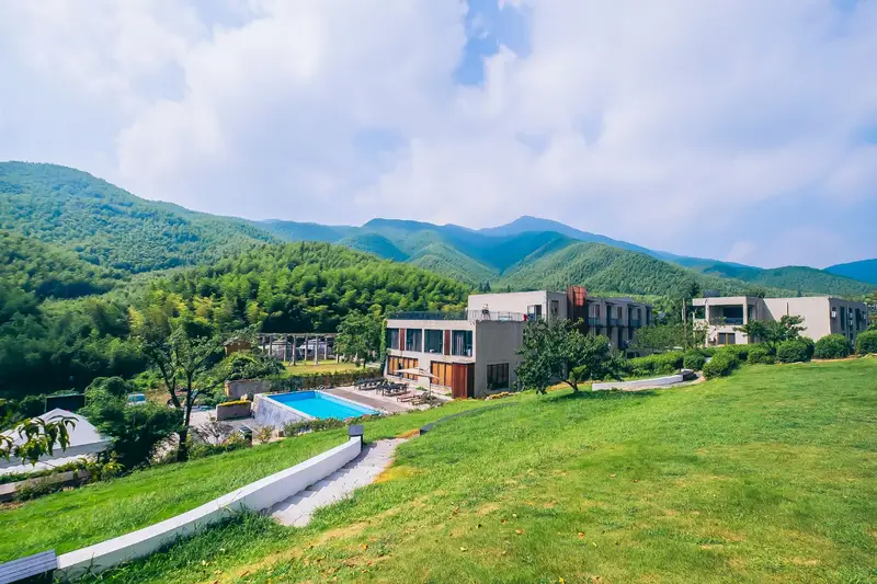 Moganshan Freetime Hotel, listing photograph 1 of 3