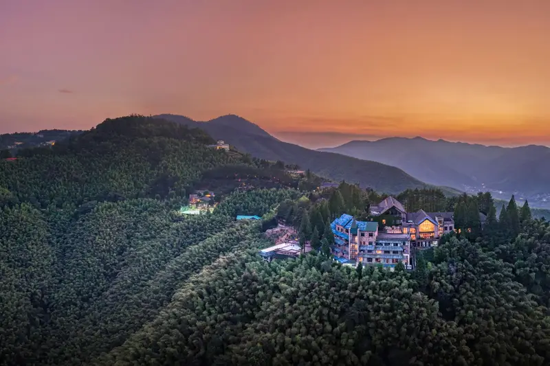 Moganshan Mountain Villa, listing photograph 1 of 3