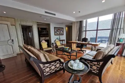 Moganshan Mountain Villa, listing photograph 3 of 3