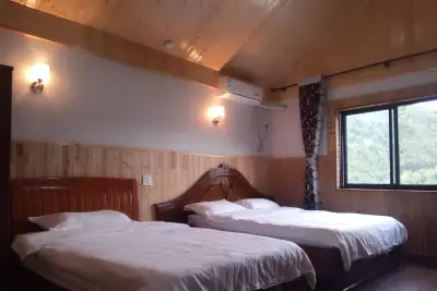 Deqing Lvzhu Hongfang Accommodation, listing photograph 2 of 3
