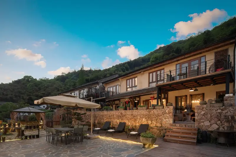 Kangjiazhai Hotel, listing photograph 1 of 3