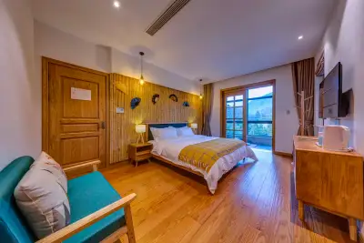 Mount Mogan Yuwo Mountains Villa, listing photograph 3 of 3