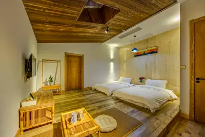 Cui Ge Lin Hotel, listing photograph 3 of 3
