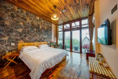 Yiling Shanju Hotel, listing photograph 2 of 3
