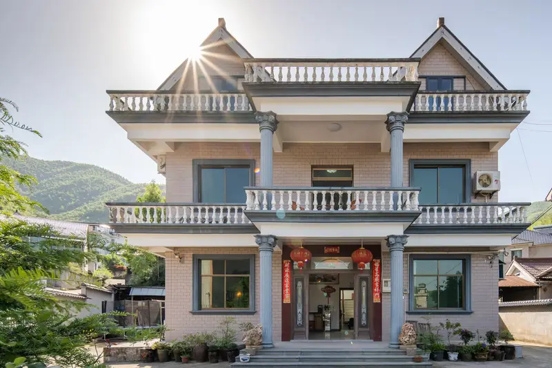 Bailong Villa, listing photograph 1 of 3