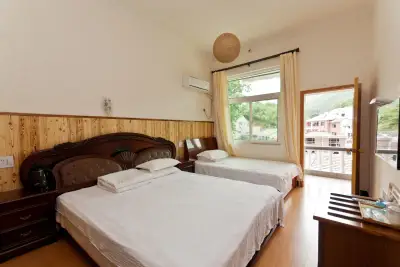 Gufeng Manor, listing photograph 2 of 3