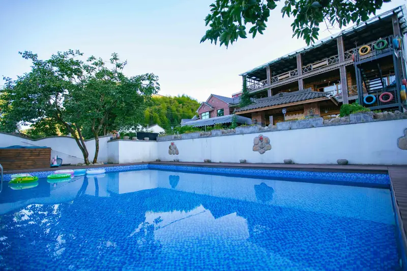 Moganshan Beige Bay Resort B & B, listing photograph 1 of 3
