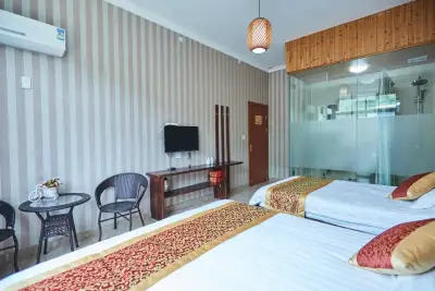 Leju Mogan Farm House, listing photograph 2 of 3