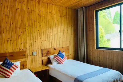 Hujia Bieyuan Hotel, listing photograph 2 of 3