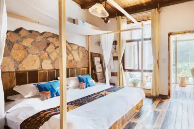Shanyang·Open Garden Swimming Pool Courtyard Family Resort Villa, listing photograph 2 of 3