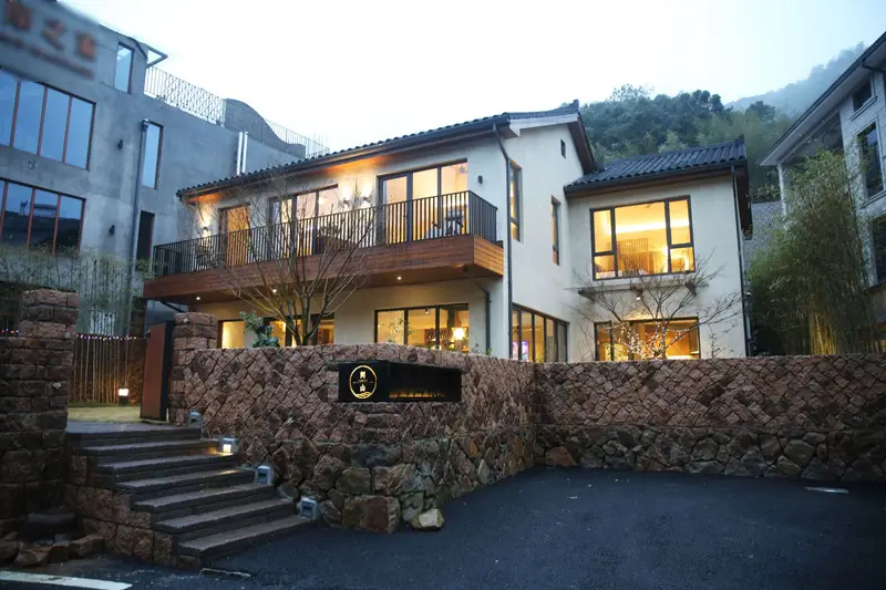 Yinglun Yueshan Villa, listing photograph 1 of 3