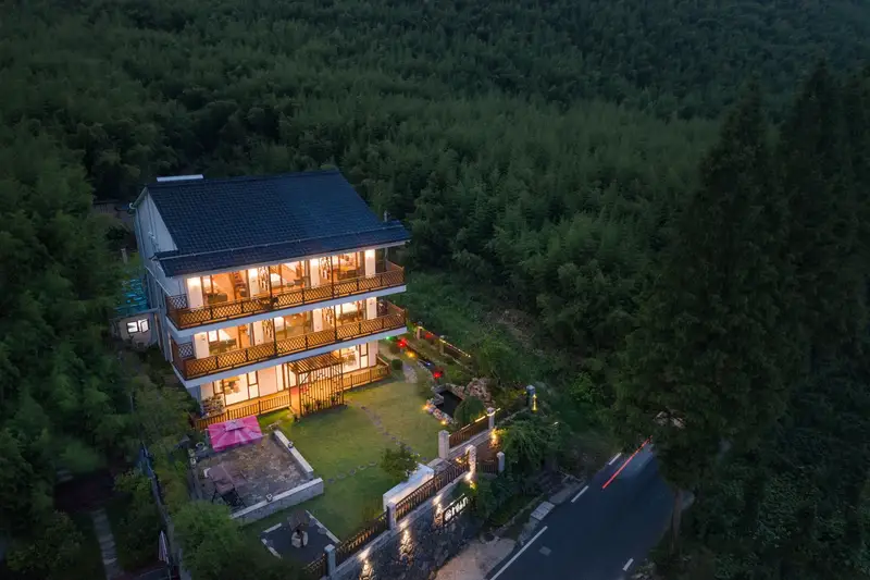 Chenqi Moganshan Green Parent-child Holiday Villa, listing photograph 1 of 3