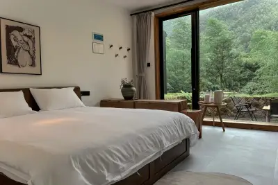 Minglin Art Hostel, listing photograph 2 of 3