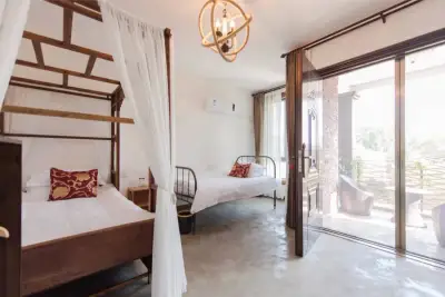 Kaoshan Renjia Hotel, listing photograph 2 of 3