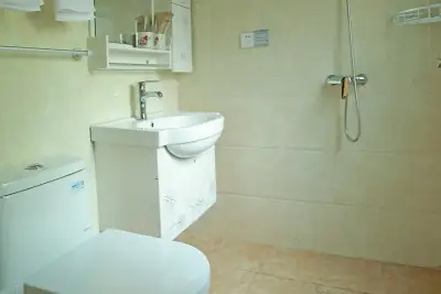 Moganshan Xiaozhu Yankai Homestay, listing photograph 2 of 3
