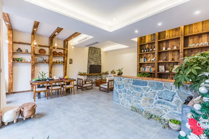 Huzhou Deqing Yixi Chinese Inn, listing photograph 1 of 3