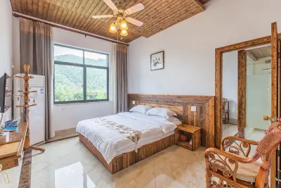 Moganshan xiufeng hu house, listing photograph 2 of 3
