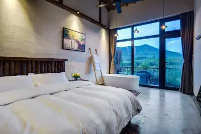 Mohe Guesthouse, listing photograph 2 of 3