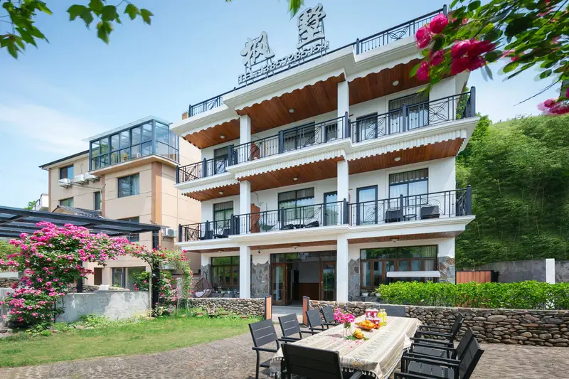 Fengshu Holiday Guesthouse, listing photograph 1 of 3