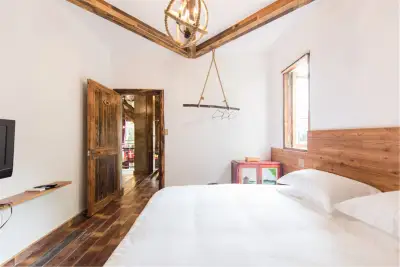 Deqing Mogan Mountain Jianxi Villa, listing photograph 2 of 3