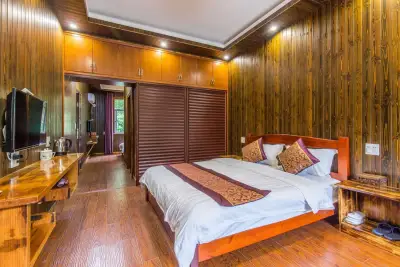 Mogan Mountain House, listing photograph 2 of 3