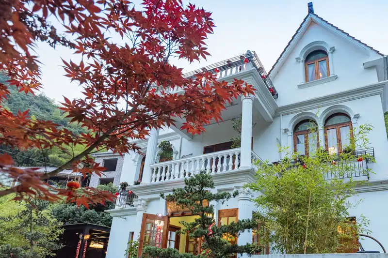 Hotel Yunshuige, listing photograph 1 of 3