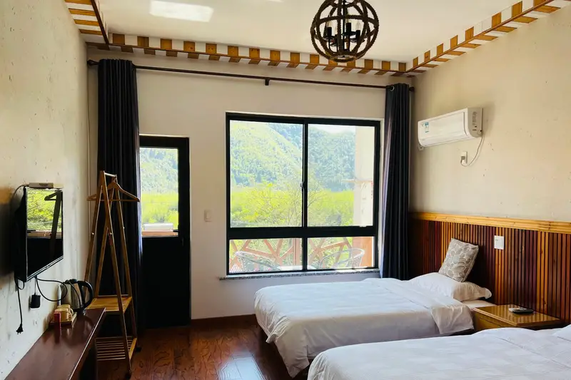 Deqing wujiazhai Guesthouse, listing photograph 1 of 3