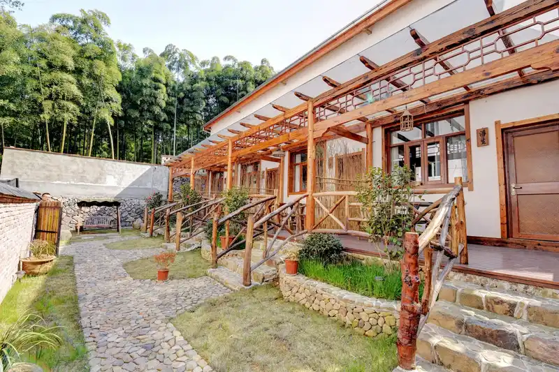 Fusheng Hostel, listing photograph 1 of 3