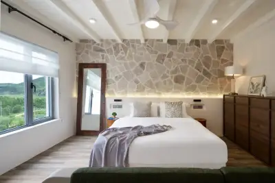 Shengdao Mogan Hot Spring Resort Meishu, listing photograph 2 of 3