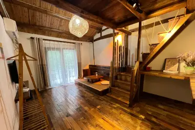 Shanyuli Guesthouse, listing photograph 2 of 3
