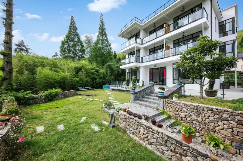 Tianxi · Moganshan Star Resort, listing photograph 1 of 3