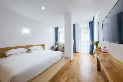 Tianxi · Moganshan Star Resort, listing photograph 3 of 3