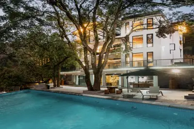 Yinlin · Moganshan Mid-Levels Beauty Hotel, listing photograph 2 of 3