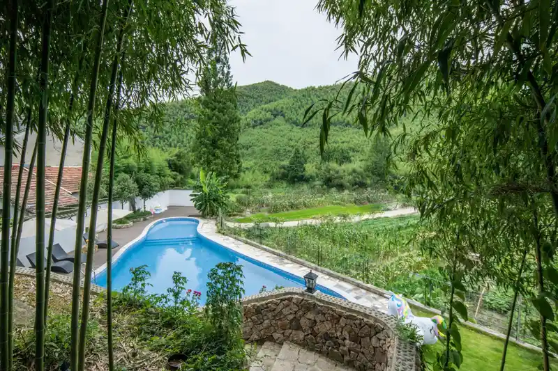 Xingyue Yishan Wenzhu Guesthouse, listing photograph 1 of 3